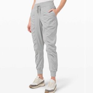 Lululemon Dance Studio Jogger Silver Drop Size 12 Gray Pants Grey Joggers
